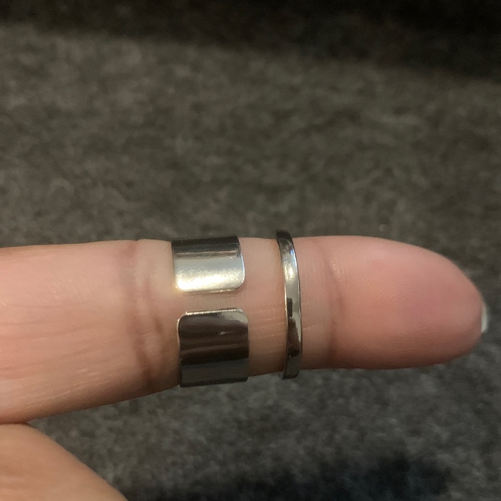 Silver 💍 Rings - Picture 2 of 2
